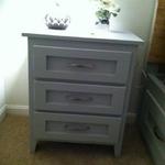 Alexandria Nightstand 3 Drawers $269
28"H x 23"W x 16"D
Custom Color add $35